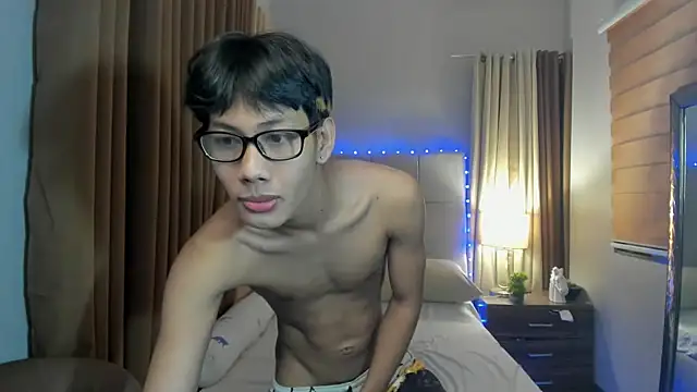 Snapshot of fucking_hot2 chatting on 18, 9, 2025 fucking hot2 online show from 18, 9, 2025