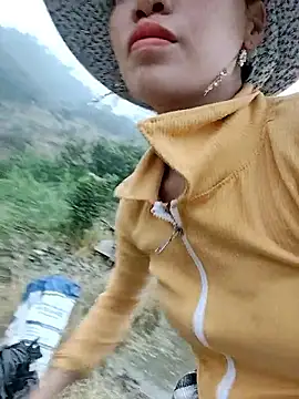 Tin tanny online show from 5, 12, 2025