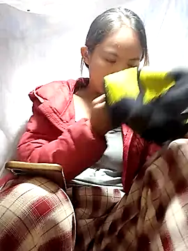 Snapshot of xinhxinhcute chatting on 20, 10, 2025 xinhxinhcute online show from 20, 10, 2025