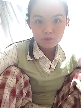 Snapshot of xinhxinhcute chatting on 30, 10, 2025 xinhxinhcute online show from 30, 10, 2025