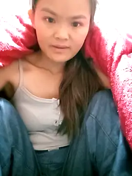 Snapshot of xinhxinhcute chatting on 3, 11, 2025 xinhxinhcute online show from 3, 11, 2025