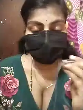 Snapshot of Nithiila chatting on 23, 9, 2025 Nithiila online show from 23, 9, 2025