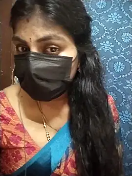 Snapshot of Nithiila chatting on 27, 9, 2025 Nithiila online show from 27, 9, 2025