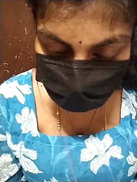 Snapshot of Nithiila chatting on 1, 10, 2025 Nithiila online show from 1, 10, 2025