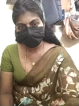 Snapshot of Nithiila chatting on 18, 1, 2026 Nithiila online show from 18, 1, 2026