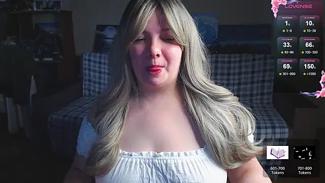 EmillyBones online show from 14, 12, 2025