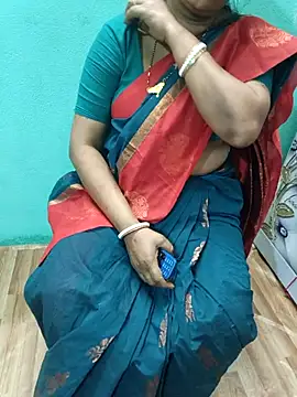 Snapshot of desi_boudi87 chatting on 17, 3, 2026 desi boudi87 online show from 17, 3, 2026
