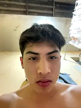 Snapshot of Xannxx chatting on 4, 12, 2025 Xannxx online show from 4, 12, 2025