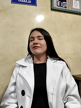 CHARLOTTE  05 online show from 17, 9, 2025