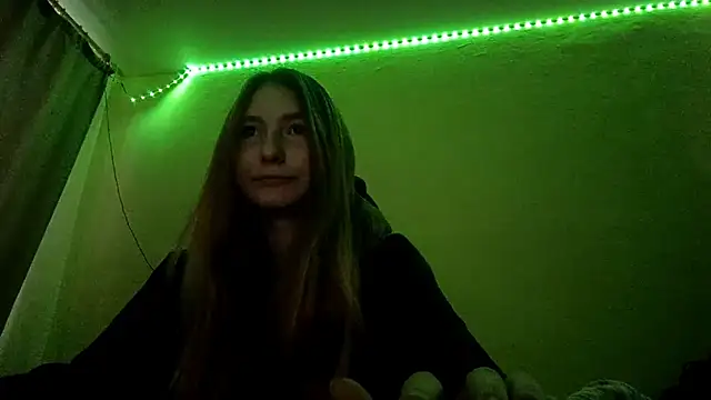 Nymera flare online show from 19, 11, 2025