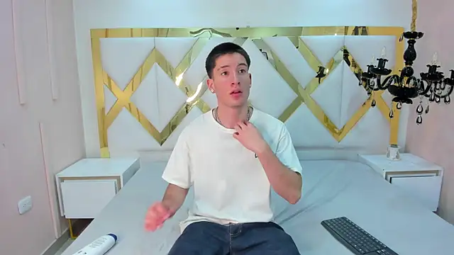 HunterHeat  online show from 12, 9, 2025