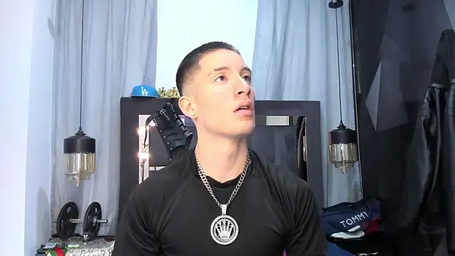 HunterHeat  online show from 12, 4, 2026