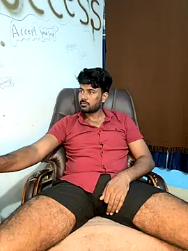 Snapshot of MeekBatgirl chatting on 11, 11, 2025 MeekBatgirl online show from 11, 11, 2025