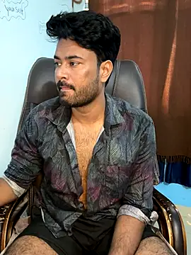 Snapshot of MeekBatgirl chatting on 15, 11, 2025 MeekBatgirl online show from 15, 11, 2025