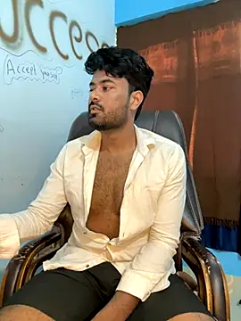 Snapshot of MeekBatgirl chatting on 16, 11, 2025 MeekBatgirl online show from 16, 11, 2025