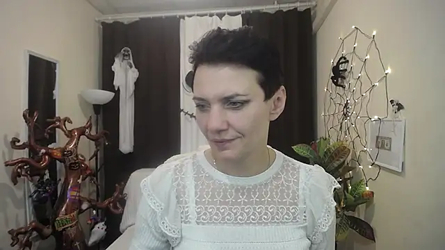 Snapshot of AvaSaturnian chatting on 15, 10, 2025 AvaSaturnian online show from 15, 10, 2025
