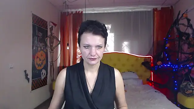 AvaSaturnian online show from 31, 10, 2025