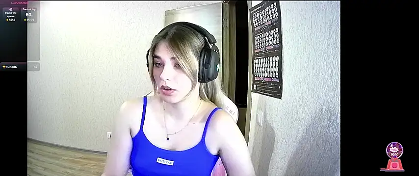 Snapshot of Kris_Moss chatting on 13, 10, 2025 Kris Moss online show from 13, 10, 2025