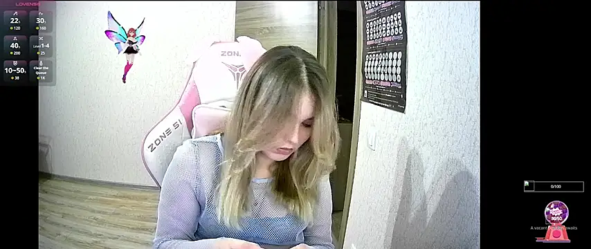 Snapshot of Kris_Moss chatting on 21, 10, 2025 Kris Moss online show from 21, 10, 2025