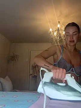 Snapshot of Remirosee chatting on 9, 5, 2026 Remirosee online show from 9, 5, 2026