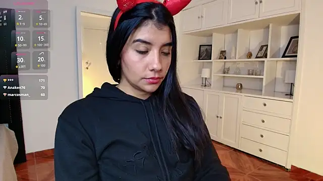 nina moen online show from 12, 10, 2025