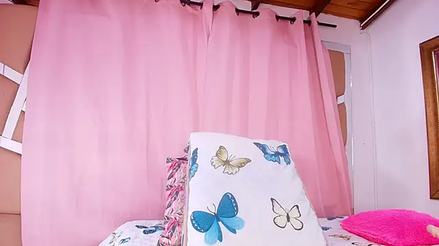 sweegirl69 online show from 10, 10, 2025