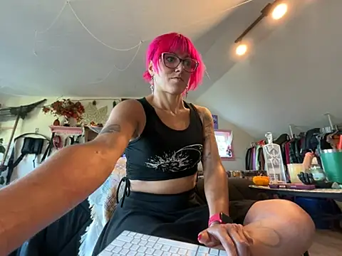 kinkycanner online show from 21, 10, 2025