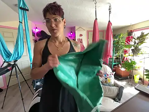 kinkycanner online show from 9, 4, 2026