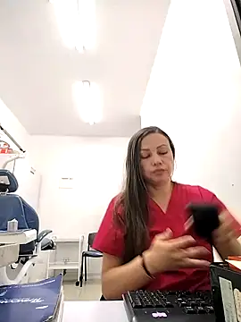 Snapshot of Madisson-04_ chatting on 29, 9, 2025 Madisson-04 online show from 29, 9, 2025