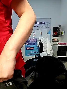 Snapshot of Madisson-04_ chatting on 16, 1, 2026 Madisson-04 online show from 16, 1, 2026