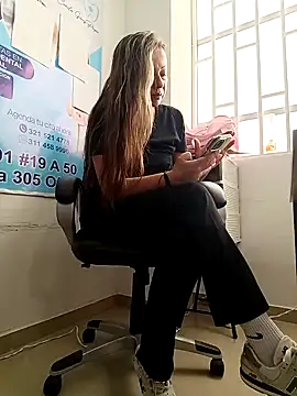 Snapshot of Madisson-04_ chatting on 21, 2, 2026 Madisson-04 online show from 21, 2, 2026