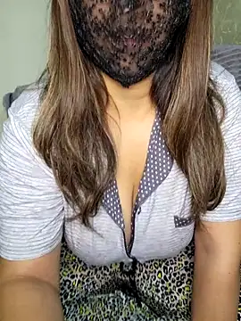 Snapshot of mysticlure-- chatting on 25, 10, 2025 mysticlure-- online show from 25, 10, 2025