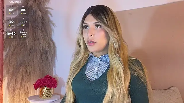 Snapshot of dahiana_marin chatting on 6, 11, 2025 dahiana marin online show from 6, 11, 2025