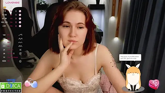 Roxy foxi online show from 23, 10, 2025