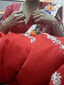 Snapshot of Aidakhan1212 chatting on 1, 11, 2025 Aidakhan1212 online show from 1, 11, 2025