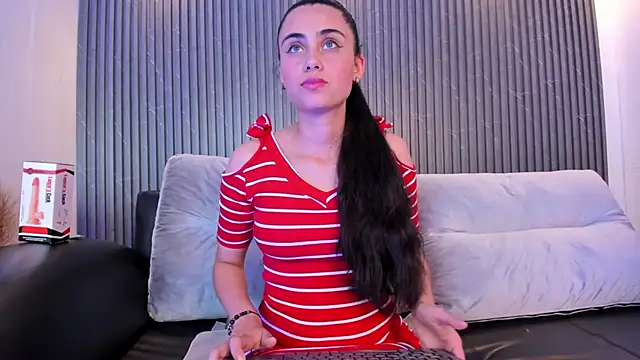 sofiapalacioss online show from 15, 9, 2025