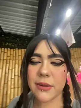 Snapshot of jasmincollin_ chatting on 22, 11, 2025 jasmincollin online show from 22, 11, 2025