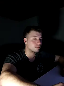 Snapshot of ferrari1996 chatting on 15, 9, 2025 ferrari1996 online show from 15, 9, 2025