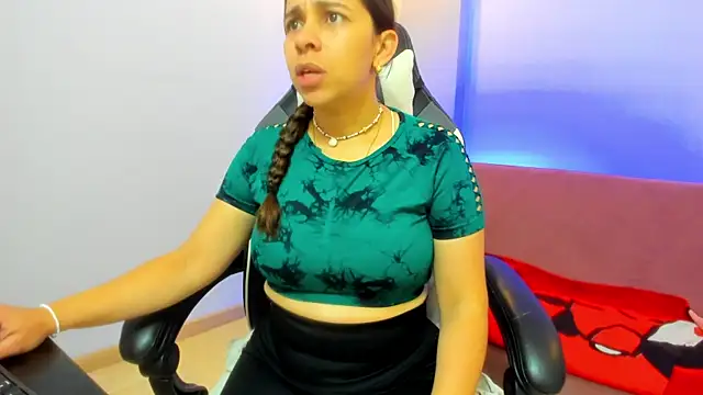 CataleyaAmaya online show from 16, 10, 2025