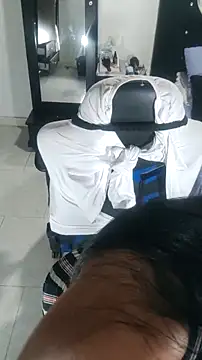 karly hot  online show from 1, 10, 2025