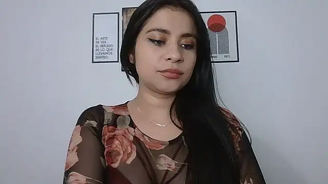 ValerieLove  online show from 5, 3, 2026