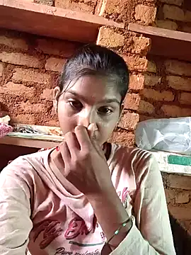 Snapshot of Yatiksha_Beby chatting on 18, 9, 2025 Yatiksha Beby online show from 18, 9, 2025