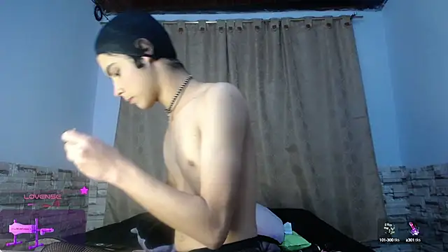 DaraKat18 online show from 2, 10, 2025