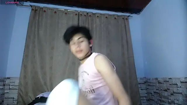 DaraKat18 online show from 5, 10, 2025