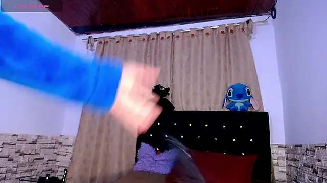 DaraKat18 online show from 8, 1, 2026