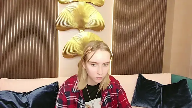 Snapshot of Beverly_Gomes chatting on 9, 9, 2025 Beverly Gomes online show from 9, 9, 2025