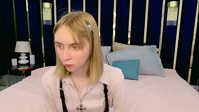 Snapshot of Beverly_Gomes chatting on 22, 9, 2025 Beverly Gomes online show from 22, 9, 2025