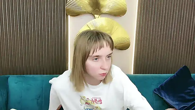 Snapshot of Beverly_Gomes chatting on 24, 9, 2025 Beverly Gomes online show from 24, 9, 2025