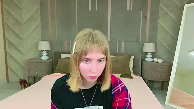 Snapshot of Beverly_Gomes chatting on 25, 9, 2025 Beverly Gomes online show from 25, 9, 2025