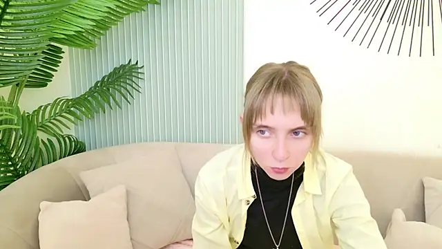 Snapshot of Beverly_Gomes chatting on 26, 9, 2025 Beverly Gomes online show from 26, 9, 2025